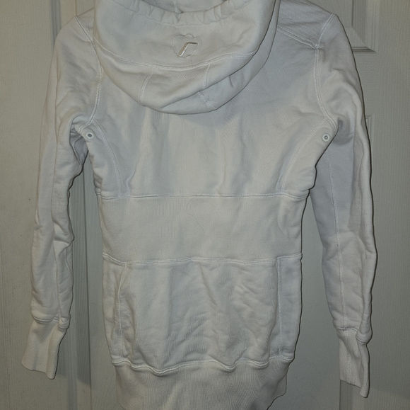 Aritza Community Hoodie - Picture 7 of 9